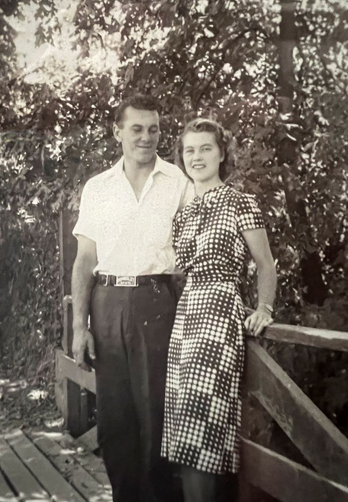 A photo of James and Virginia Harris 