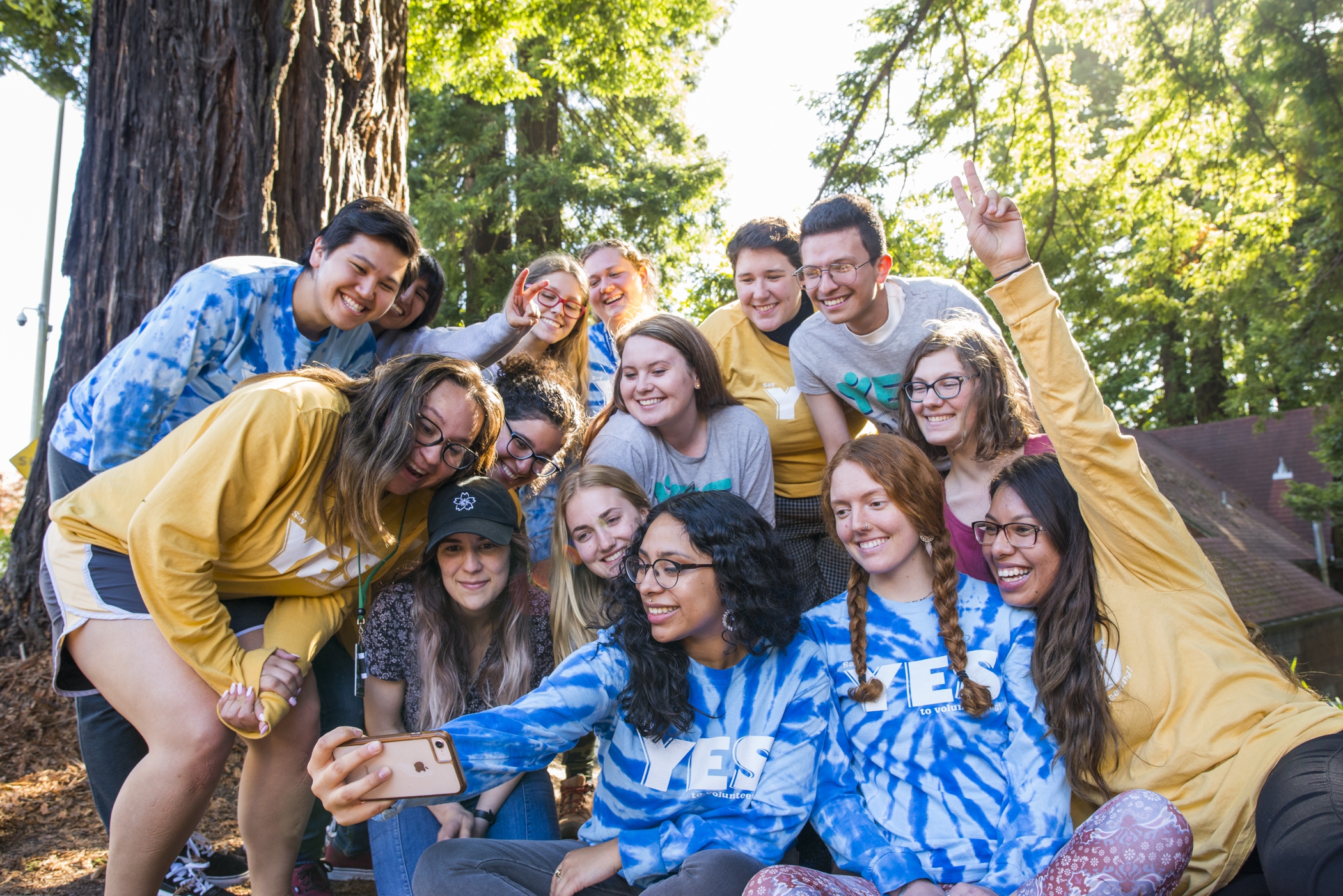 Cal Poly Humboldt’s Youth Educational Services volunteers taking a group photo.